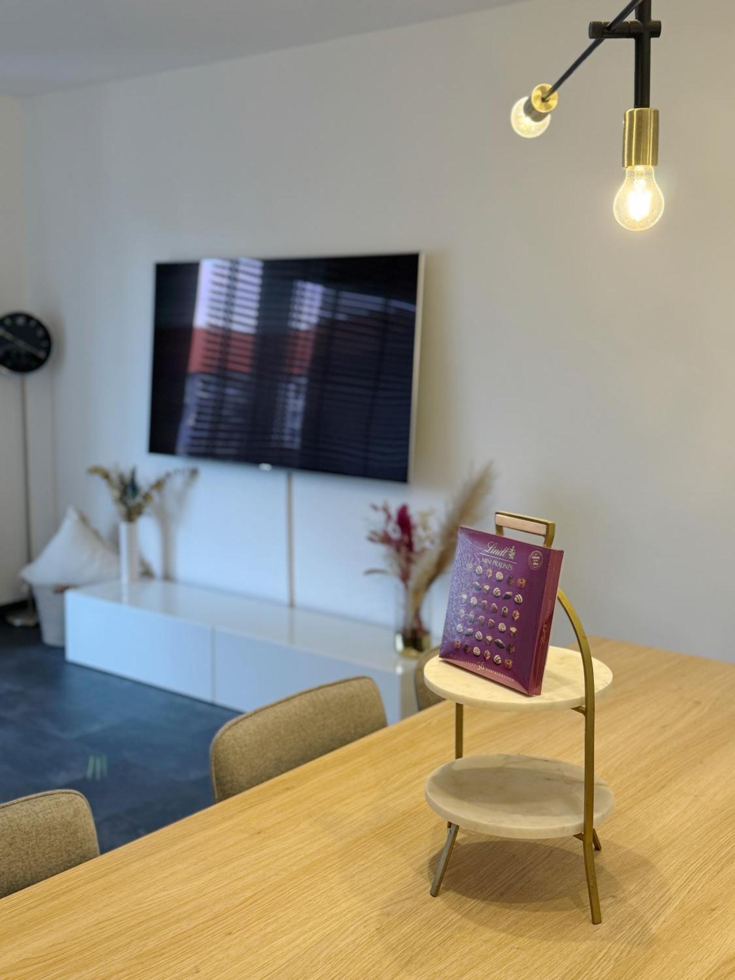 90M2 I Central I Netflix I Wifi I Free Parking I Lia Apartments Ганновер Экстерьер фото