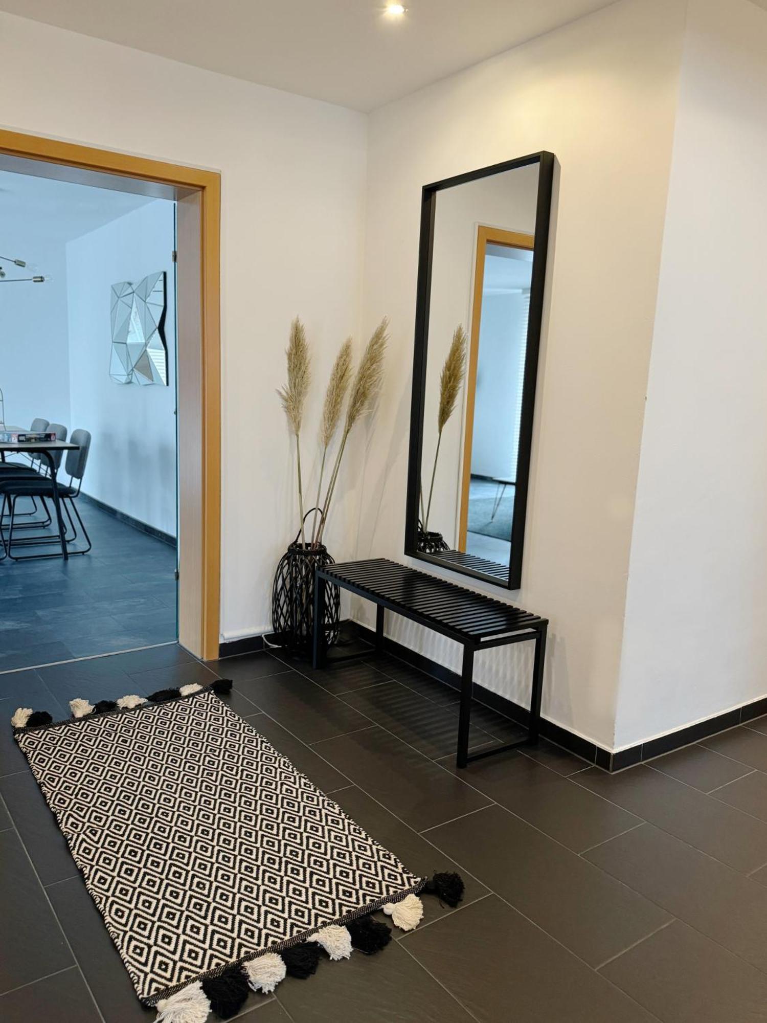90M2 I Central I Netflix I Wifi I Free Parking I Lia Apartments Ганновер Экстерьер фото