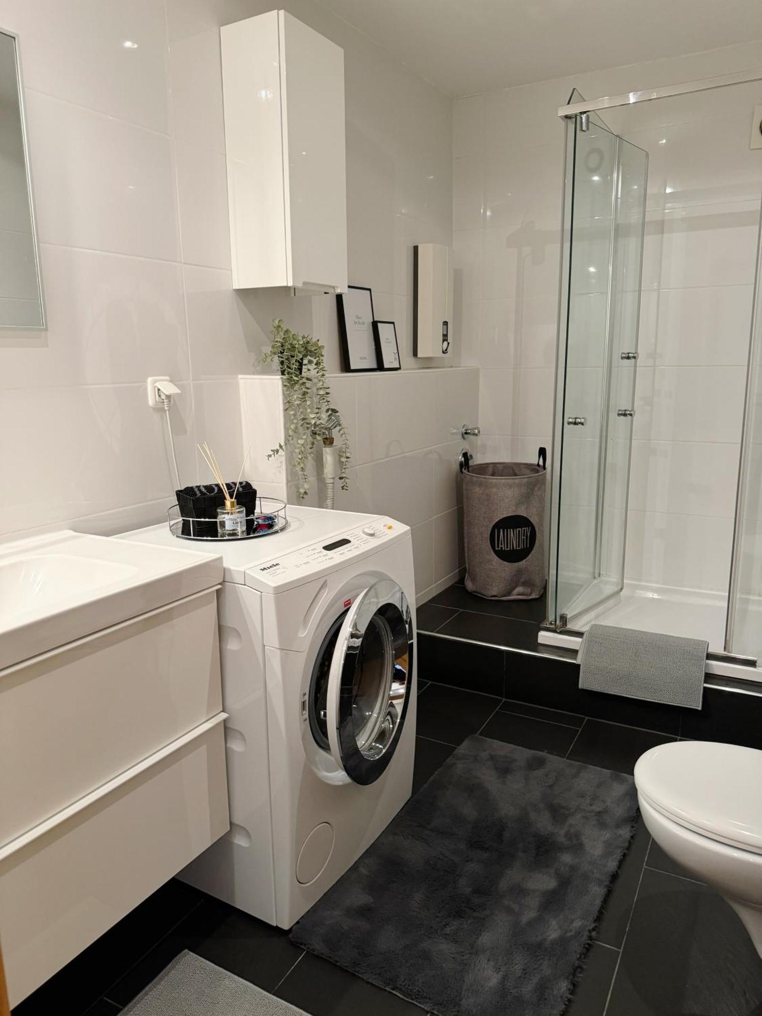 90M2 I Central I Netflix I Wifi I Free Parking I Lia Apartments Ганновер Экстерьер фото